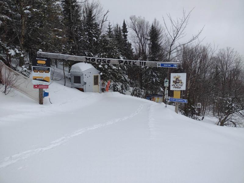 Mont-Orignal - Une généreuse bordée de neige Mont-Orignal - Une généreuse bordée de neige